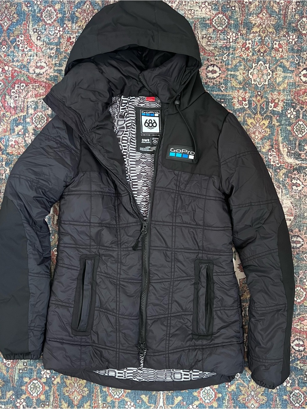 686 x GoPro Limited Edition Women’s Jacket 🏂📹